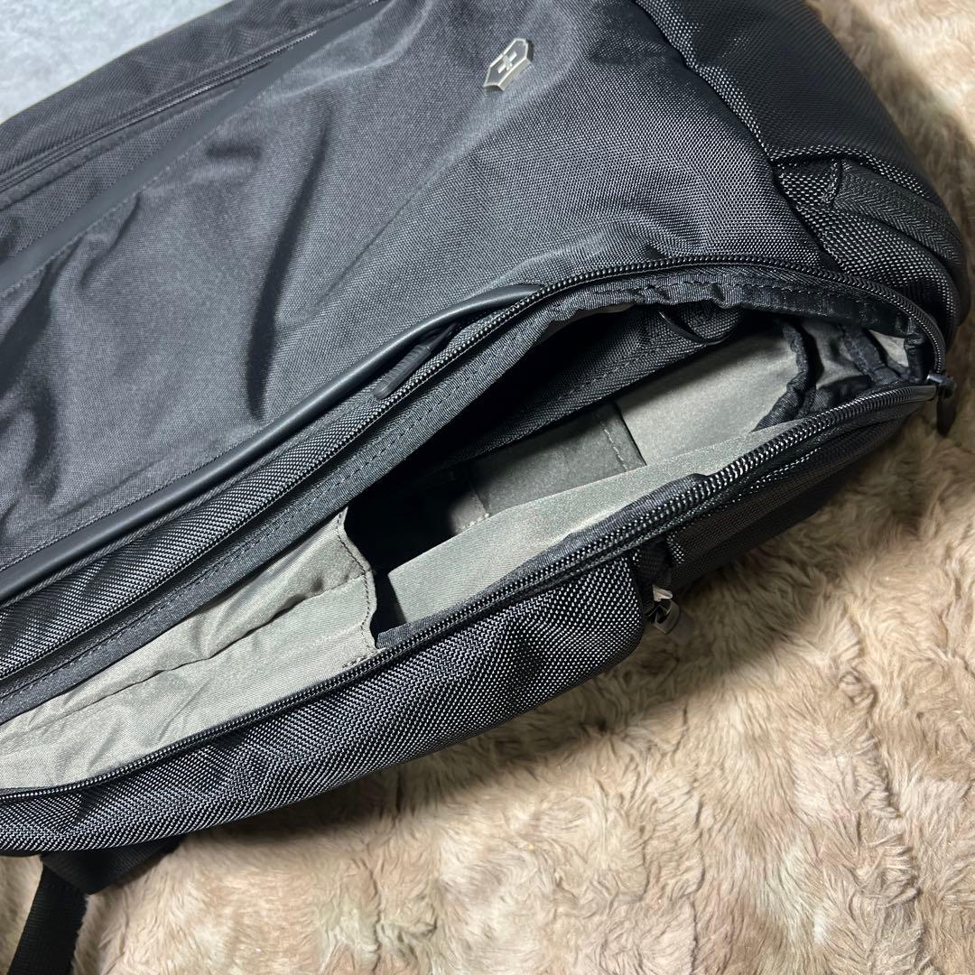 新品未使用 Victorinoxビクトリノックス アルトモントプロフェッショナル