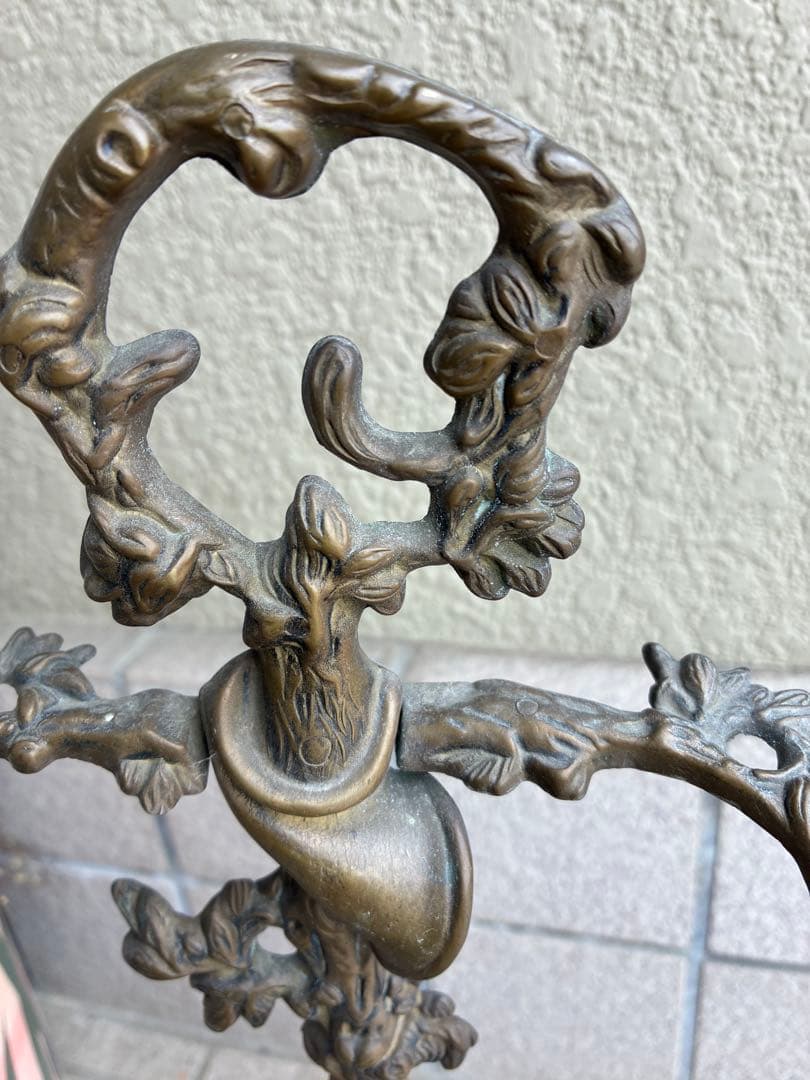 アンティーク　ブロンズ像　犬と獵銃の彫刻付き金属製傘立て