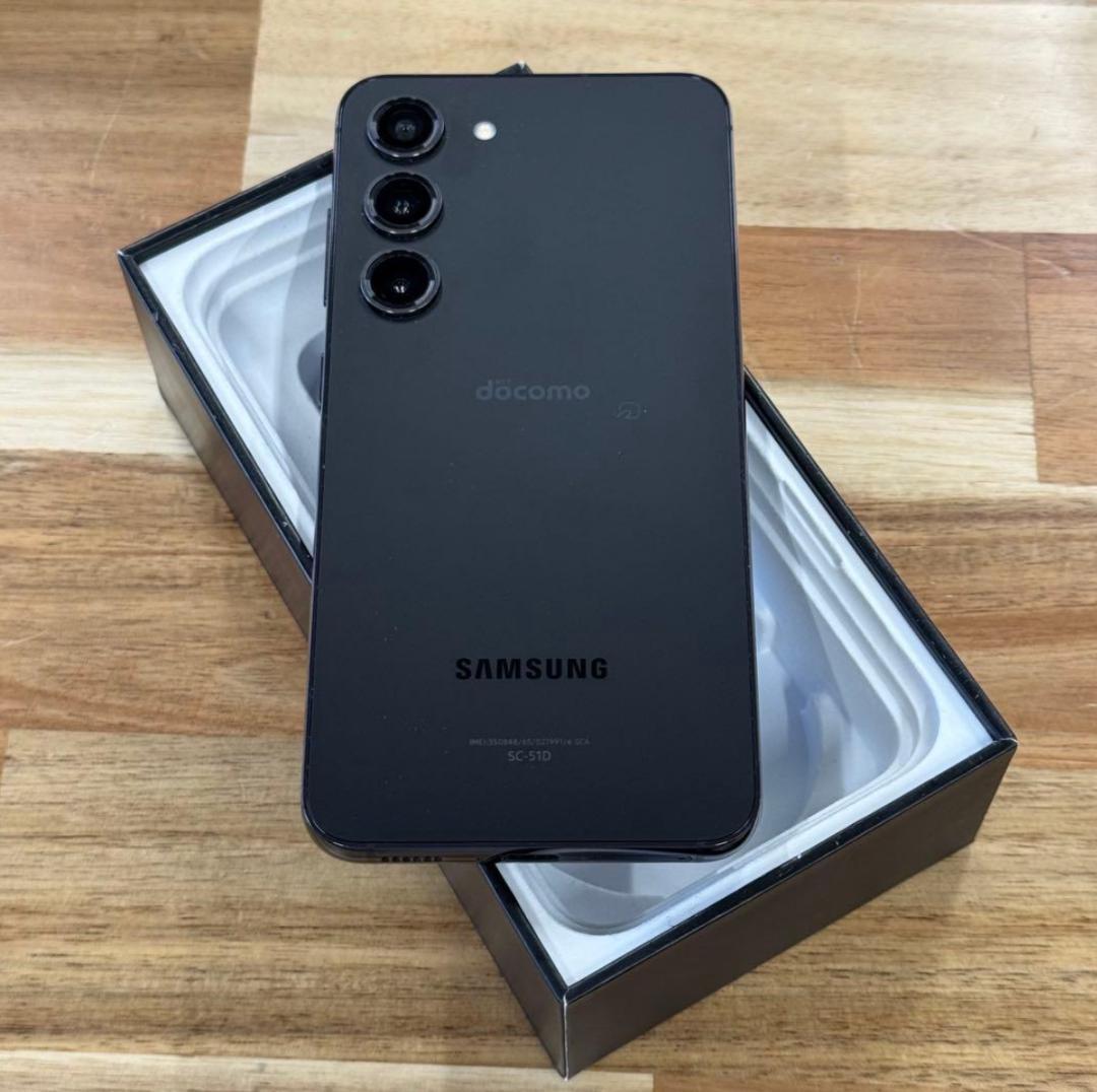 [超美品] ギャラクシー S23 256GB SC-51D バッテリー100％