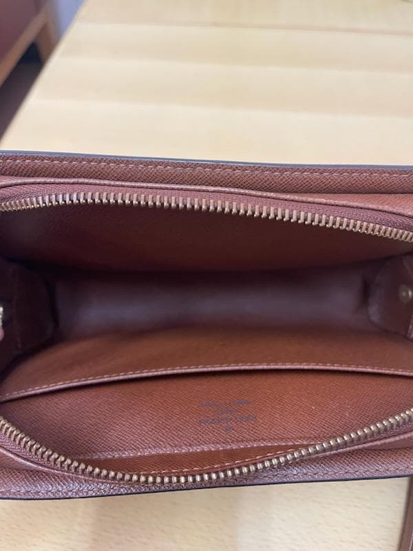 ルイヴィトン　 モノグラム 　ポーチ　セカンドバッグ　クラッチバッグ　絶版品