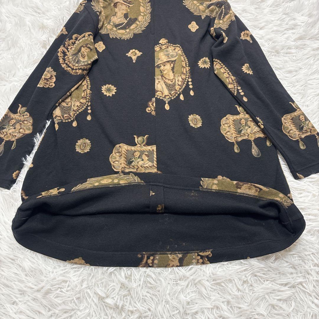 トクコプルミエヴォル ブローチ 中世ヨーロッパ モックネック チュニック　黒