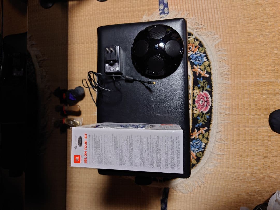 JBLブルーツーススピーカー