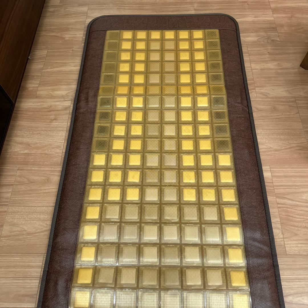 ラドン岩盤浴マット　美品　美容　エステ　温熱　ドームサウナ　免疫　施術ベッド