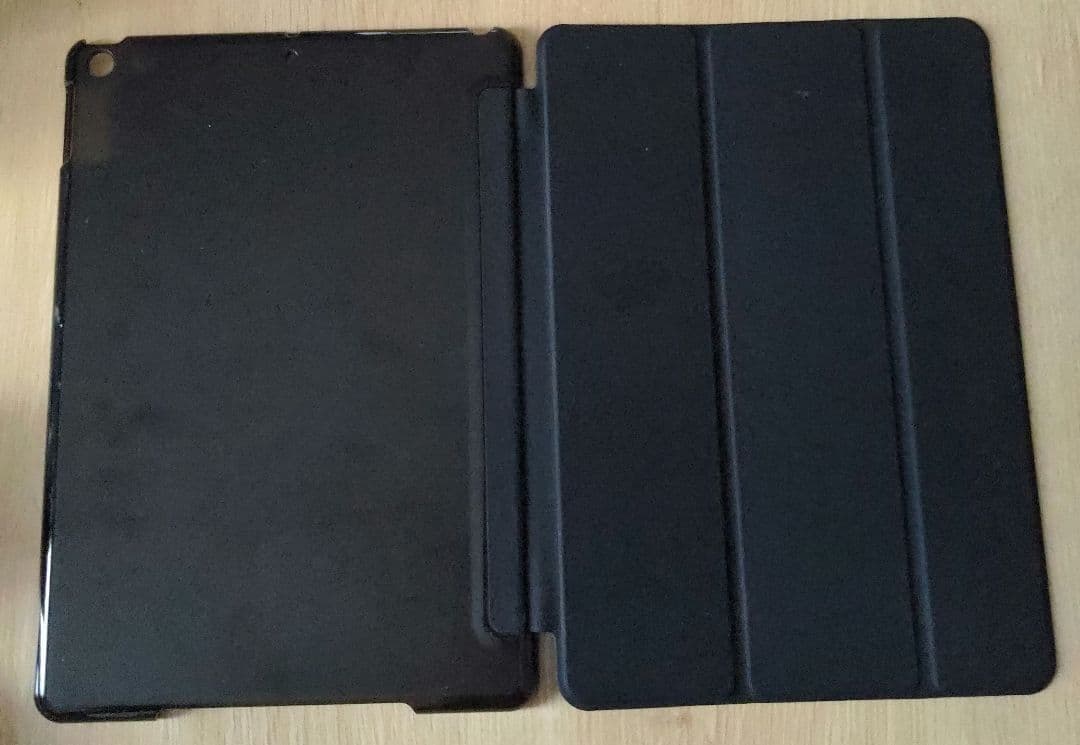 Apple iPad 第7世代 32GB Wi-Fi + Cellularモデル