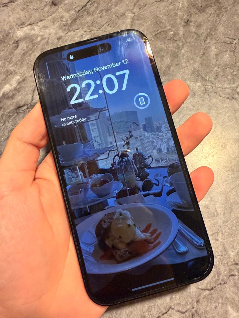 iPhone 14 Pro 128GB バッテリー100% スマホケース付き