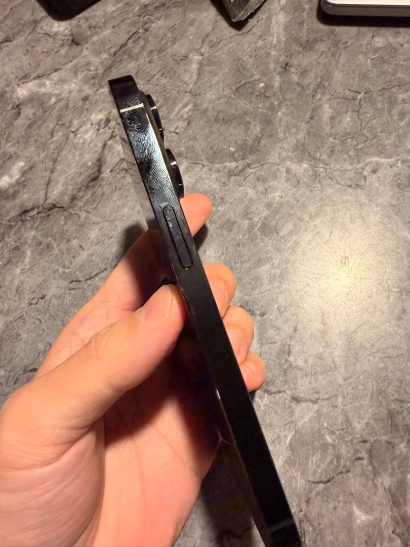 iPhone 14 Pro 128GB バッテリー100% スマホケース付き