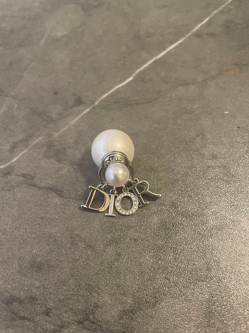 Dior ディオール ピアス パール 片耳