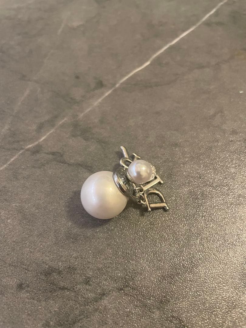 Dior ディオール ピアス パール 片耳