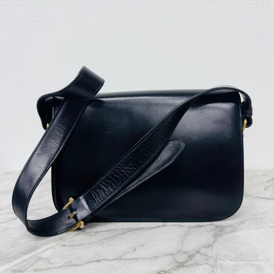 ✨CELINE✨セリーヌ✨馬車金具✨レザー✨ショルダーバッグ✨