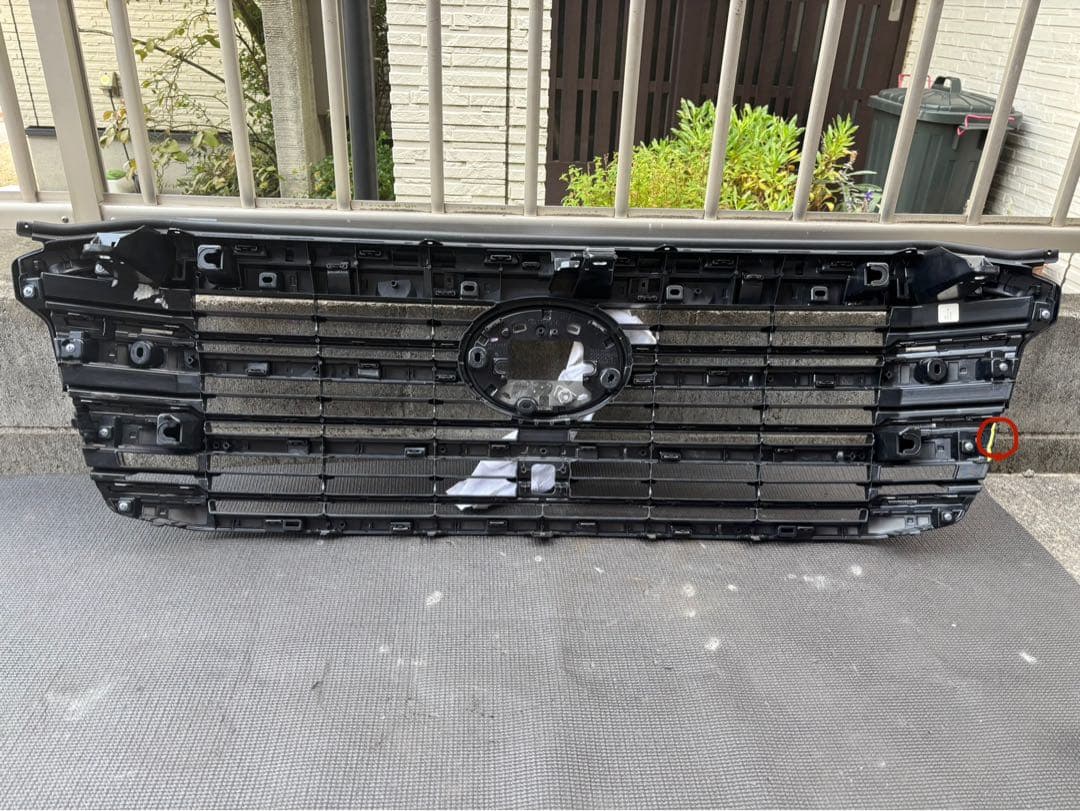 ランドクルーザー フロントグリル メッキ 純正