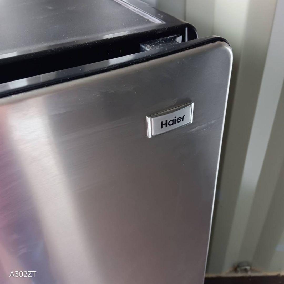 323送料設置無料 ハイアール　冷蔵庫　23年製 148L