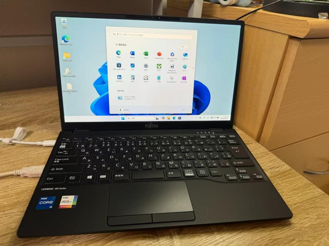 超美品 富士通 第11世代 i5 8GB Office2021