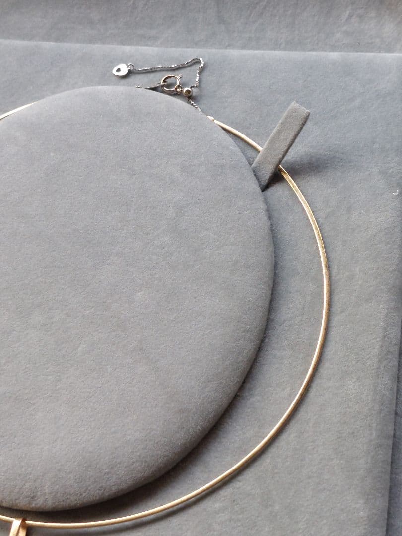 ベイクドチーズ⭐オメガネックレス⭐リバーシブル⭐pt900黒蝶真珠チャーム