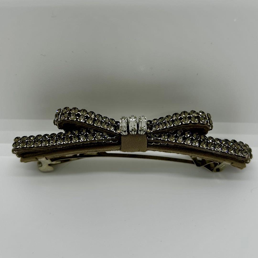 コンプレックスビズ　クリスタルメッシュパヴェ スリムバレッタ　グレージュ　リボン