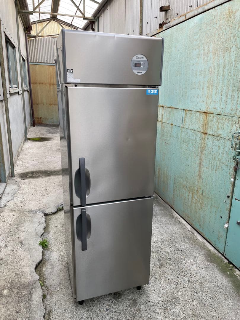 近隣配達可能　大和冷機　縦型冷凍冷蔵庫　241NYS1 業務用冷蔵庫