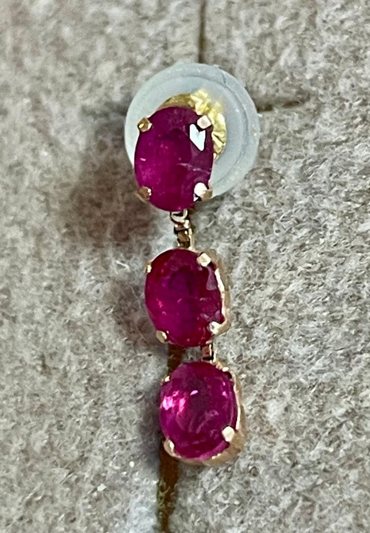 K18金 ルビー 0.60ct 3連ピアス　片耳