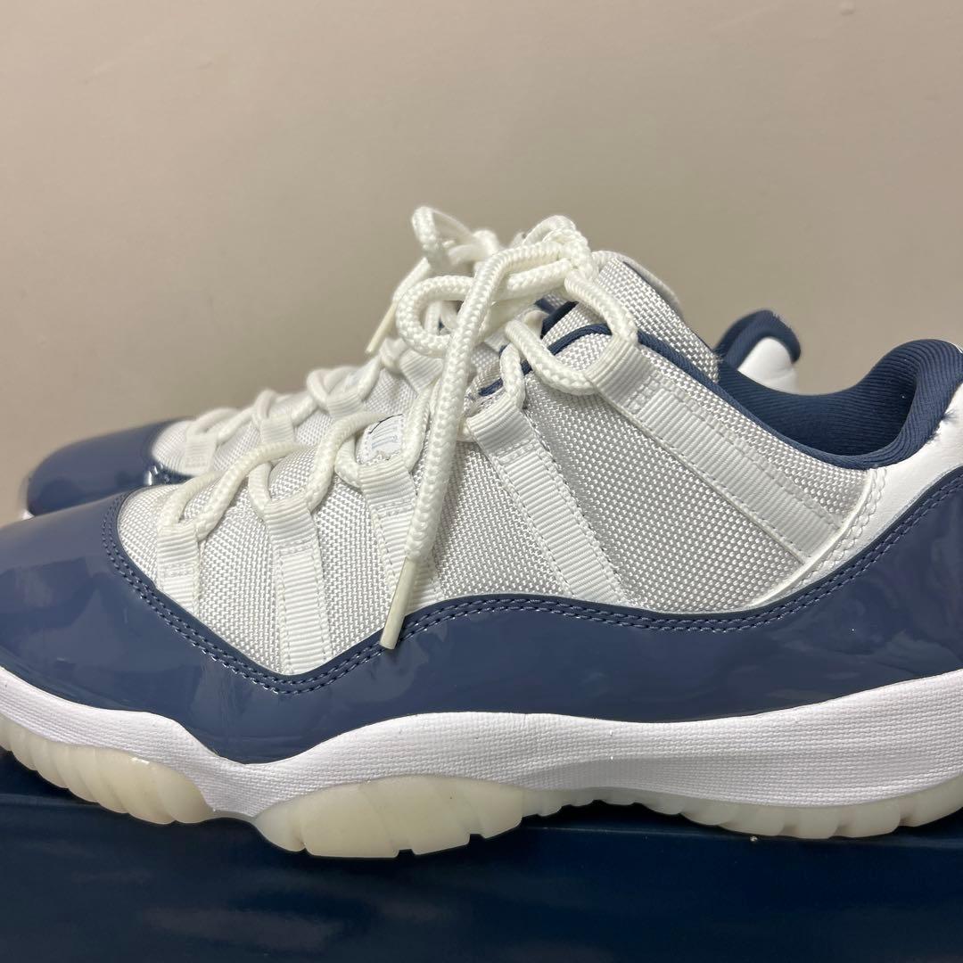 シューズ(男性用) Nike Air Jordan 11 Low 2025