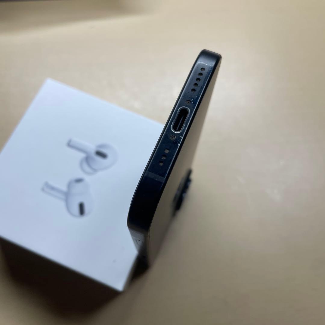 iPhone15 256GB SIMフリー　割れなし　バッテリー最大容量80%