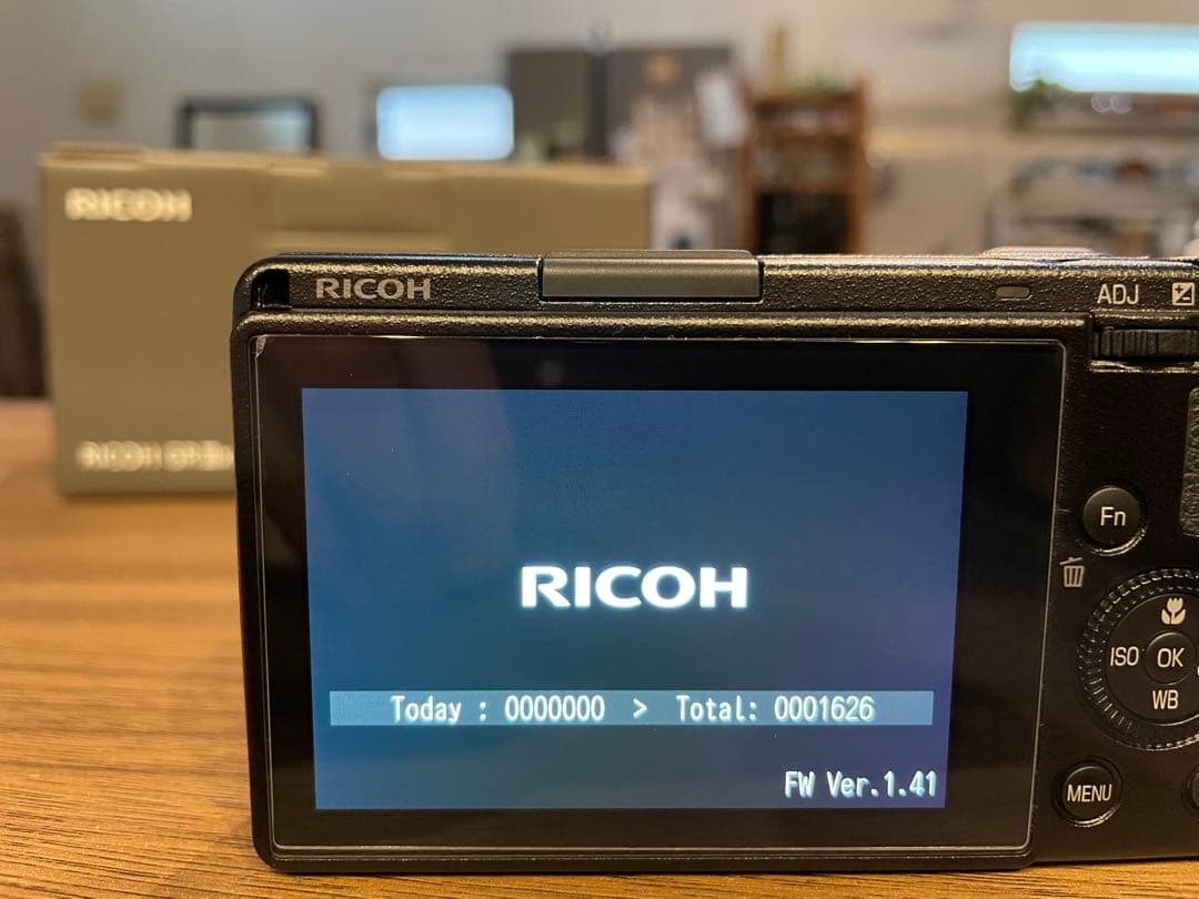 RICOH（リコー） GR3x コンパクトデジタルカメラ 美品・付属品と本付き