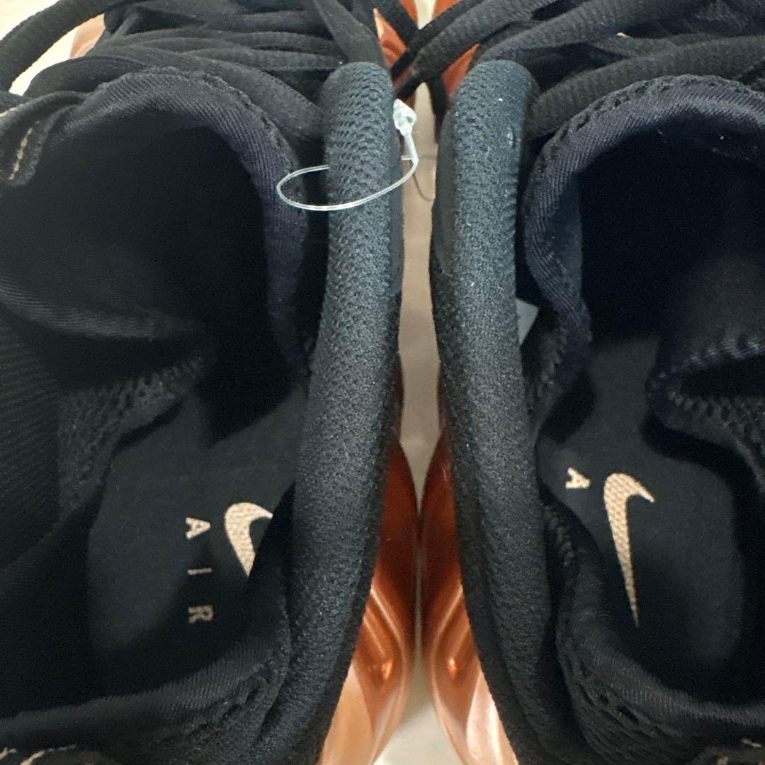 Nike Foamposite ブラック/ブロンズ 30.5センチ