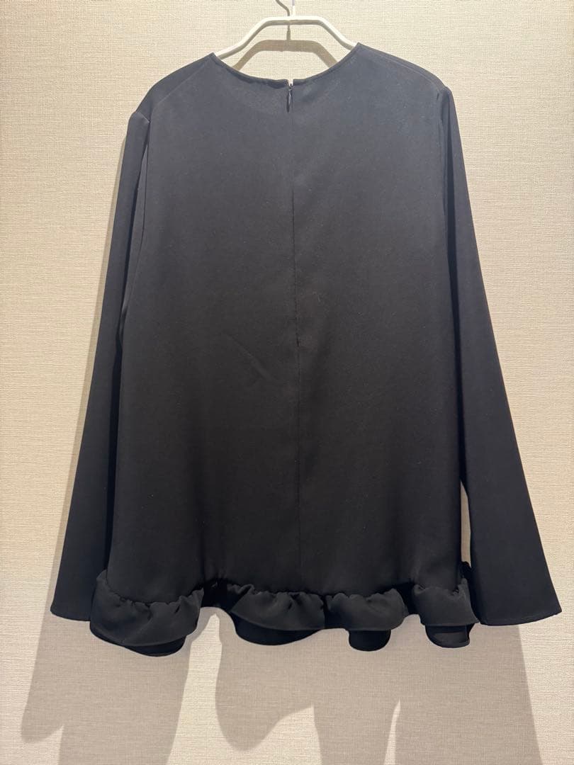 【最終値下げ】ヨーコチャン　ロングスリーブバックフリルブラウス　38