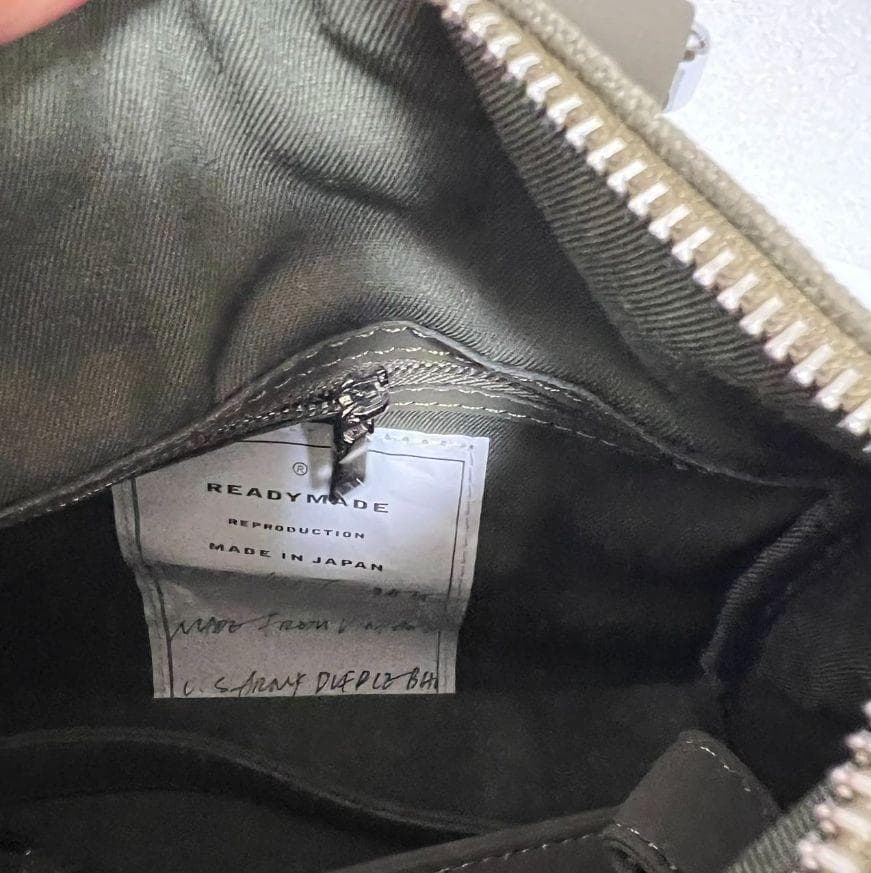 READYMADE オリーブ ショルダーバッグ