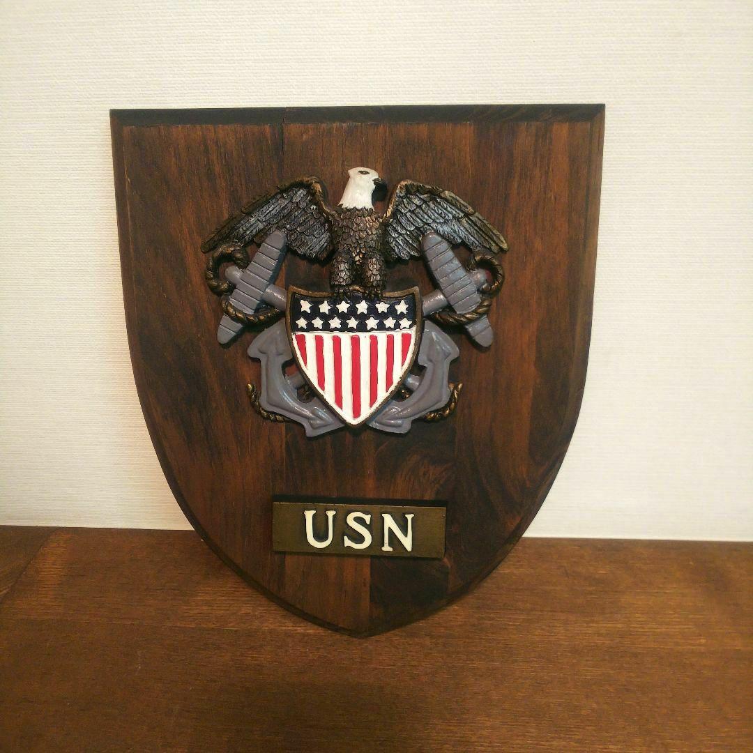 ヴィンテージ US Navy エンブレム 木製 盾 手彫り 英国製