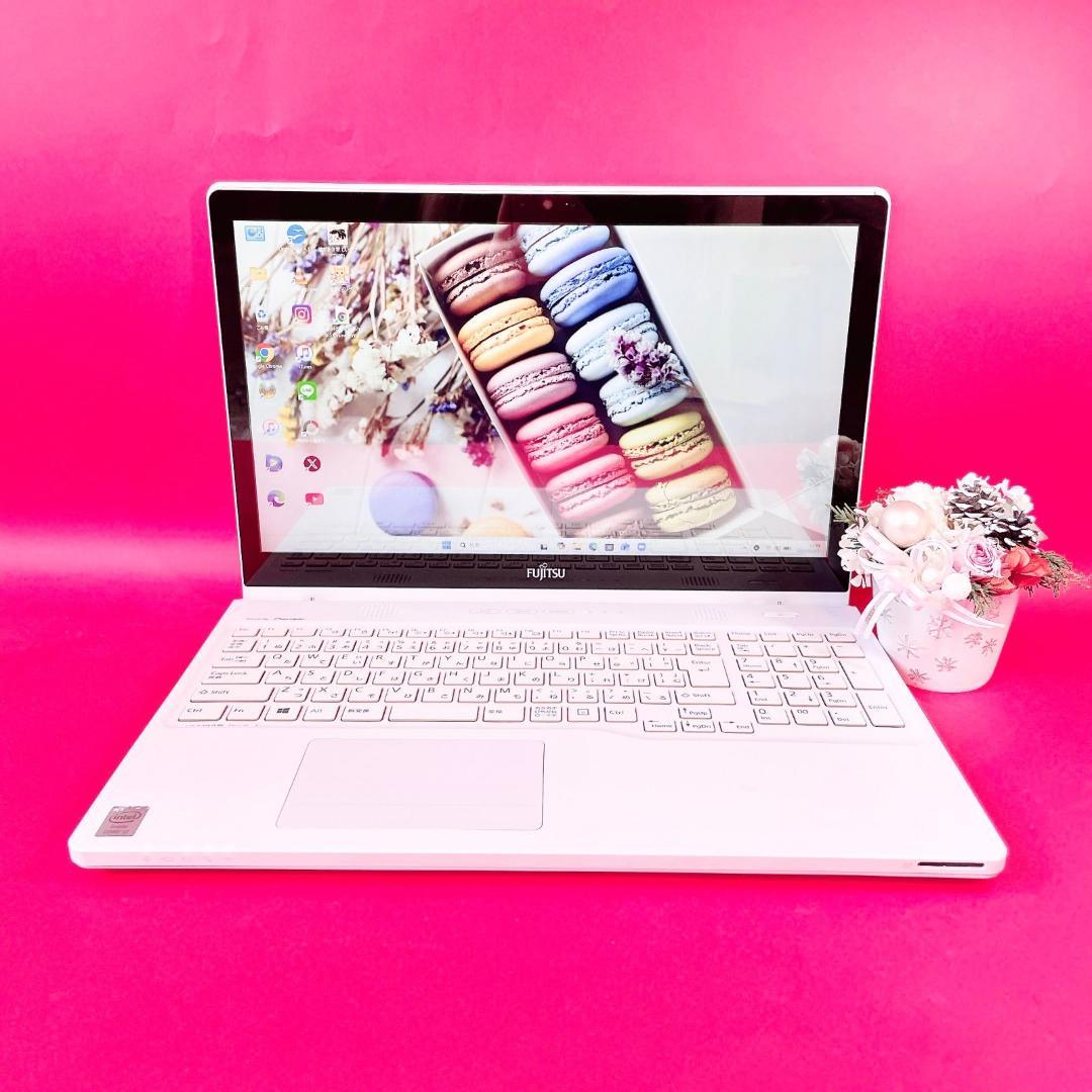 大人気タッチパネル❣️薄型ノートパソコン✨️快適SSDブルーレイ白Windows11