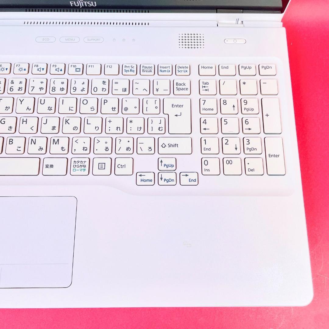 大人気タッチパネル❣️薄型ノートパソコン✨️快適SSDブルーレイ白Windows11