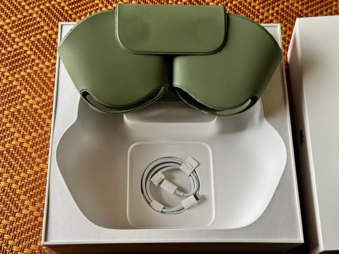 【純正】Apple AirPods Max Lightning グリーン