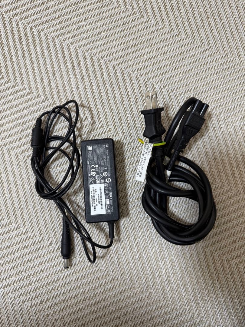 HP 27インチ4Kディスプレイ