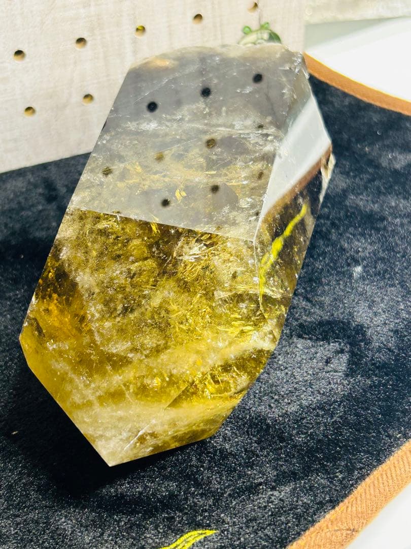 虹入り★シトリンスモーキー共生1300ｇ超え シトリンポイント