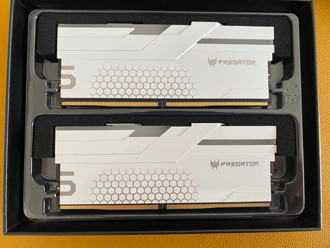 メモリー Predator Hermes DDR5 RGB 48GB 8000MHz