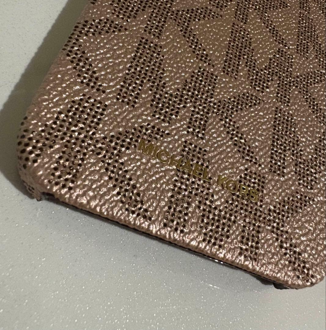 限定2個MagSafe対応 MICHAEL KORS iPhone 13 ケース