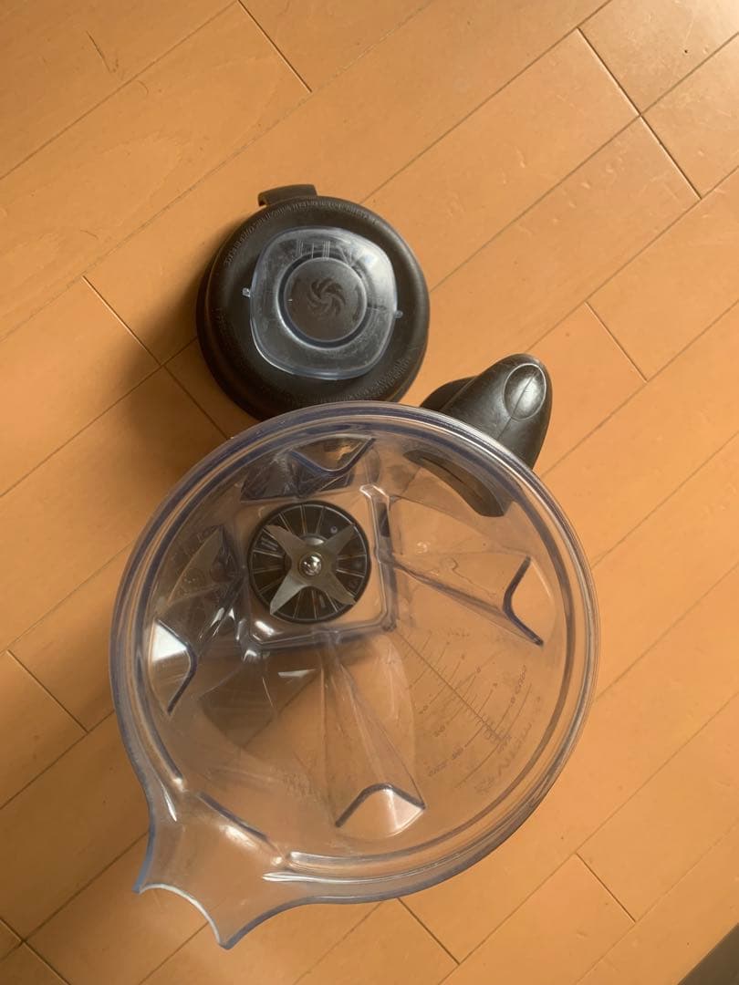 vitamix vm0111ホワイト　ミキサー　バイタミックスtnc5200