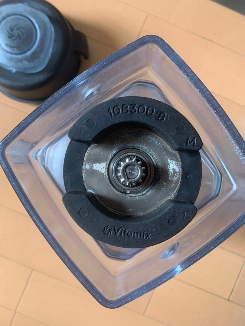 vitamix vm0111ホワイト　ミキサー　バイタミックスtnc5200