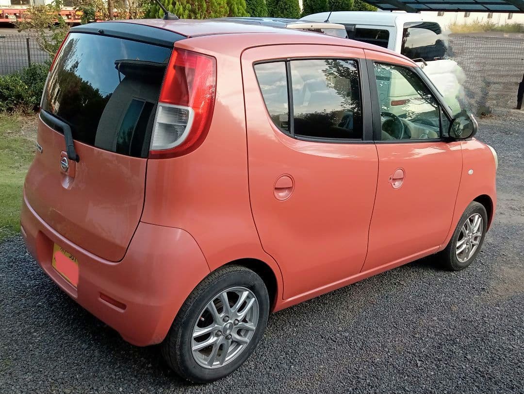 H２２年式 で車検R９年４月の日産モコ　足として良し　部品取りもよし13万k台