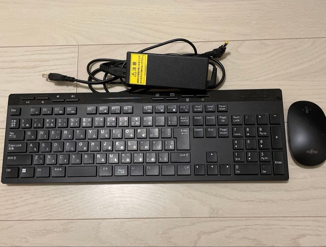 ESPRIMO FH77/C2 21.5インチ デスクトップPC