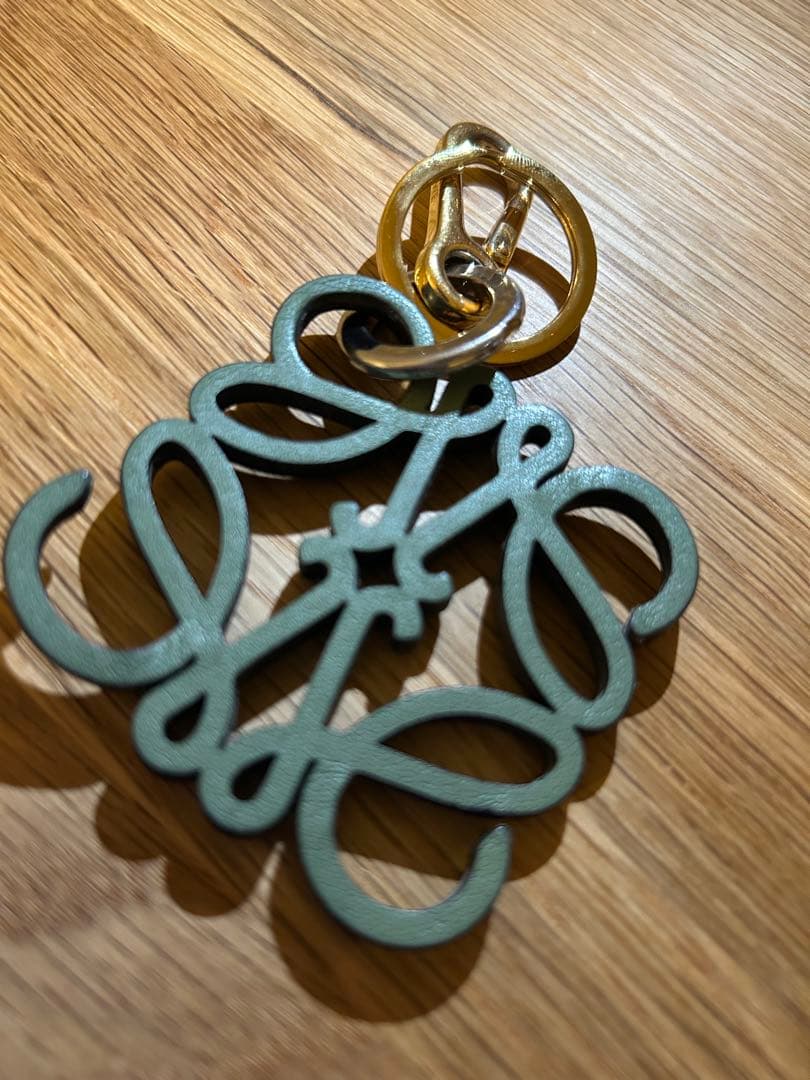 LOEWE チャーム　キーリング