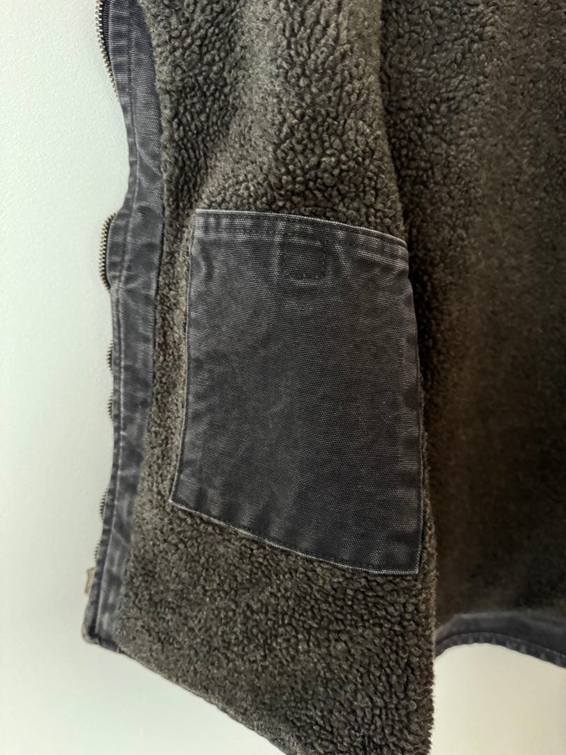 【超人気】カーハート ダックベスト XL ブラック 鬼フェード ヴィンテージ