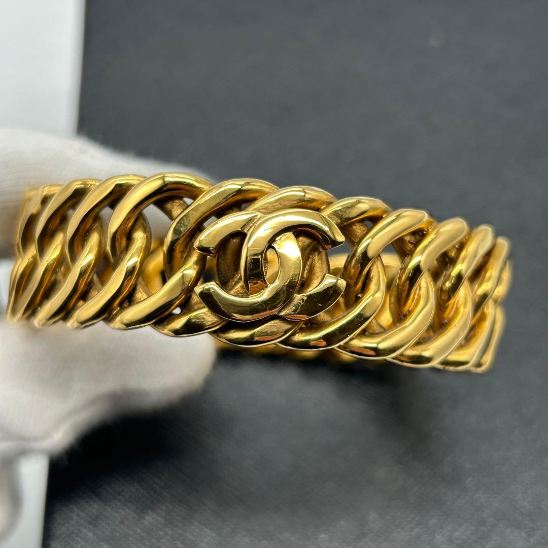 シャネル　CHANEL ブレスレット　バングル　ゴールド　マメ