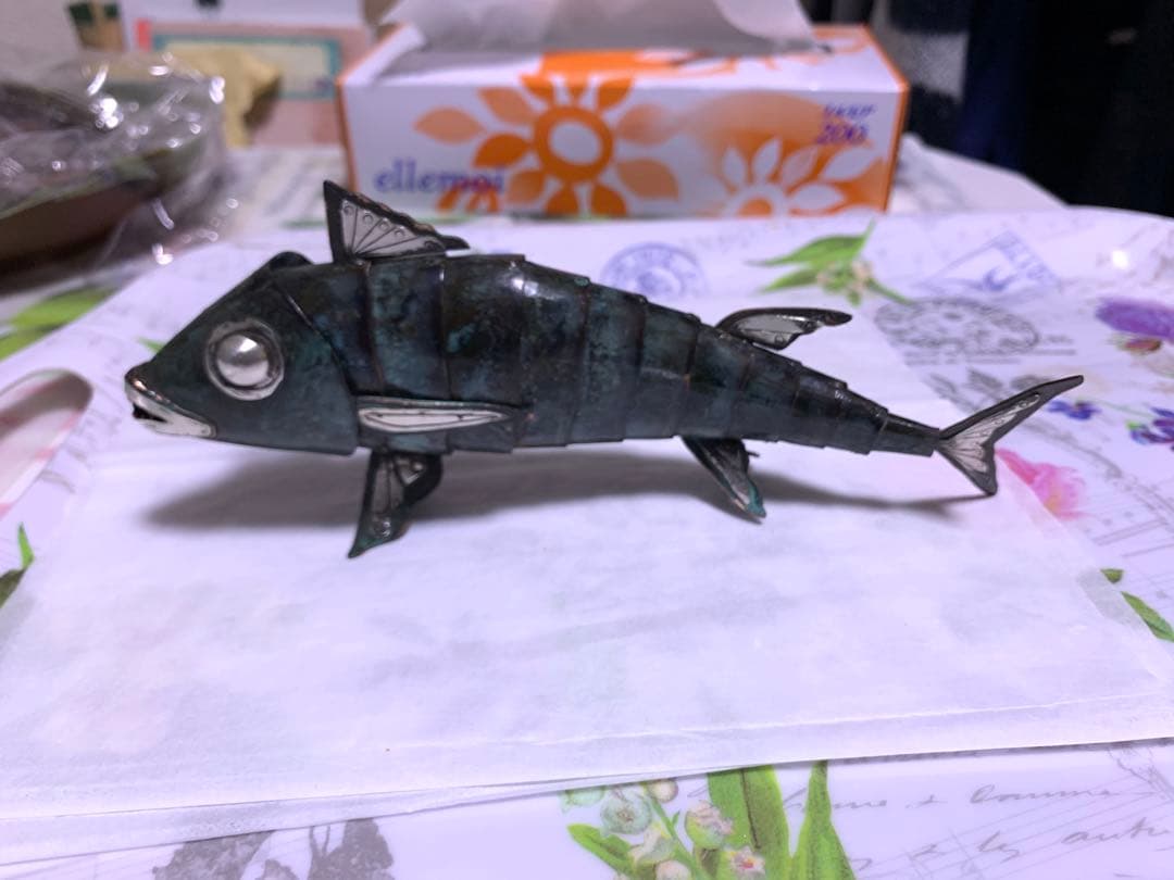 銅と銀の関節魚 ( 1940’s )