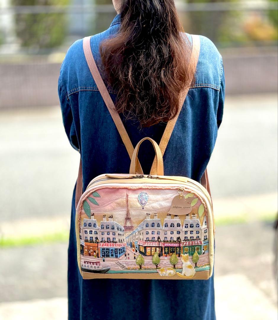 (手づくり)\"ピンクのエッフェル塔\"アップリケ切り絵パリの街並みリュックサック