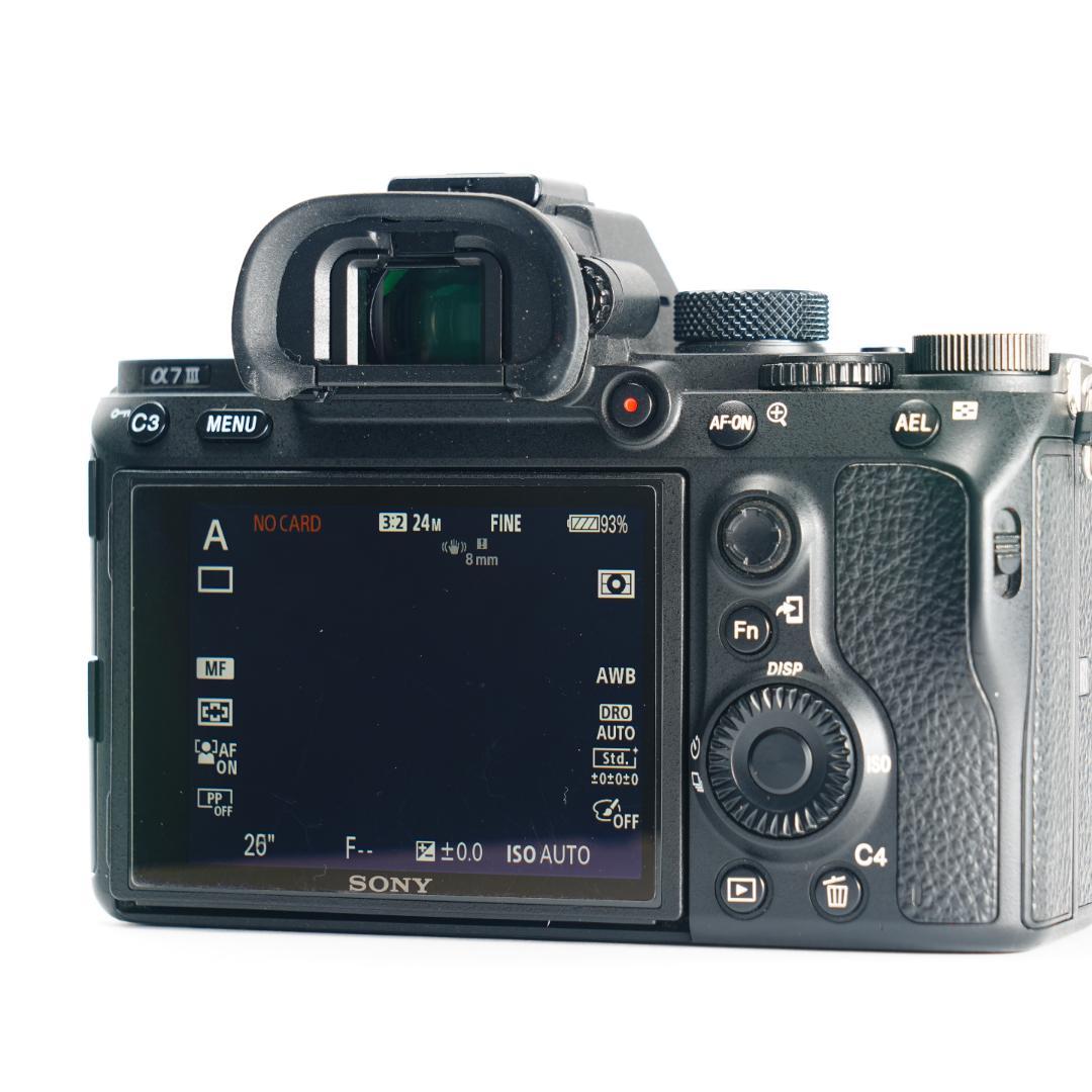 【完全セット】SONY α7III超美品！11,755回/20万 すぐ撮影可能