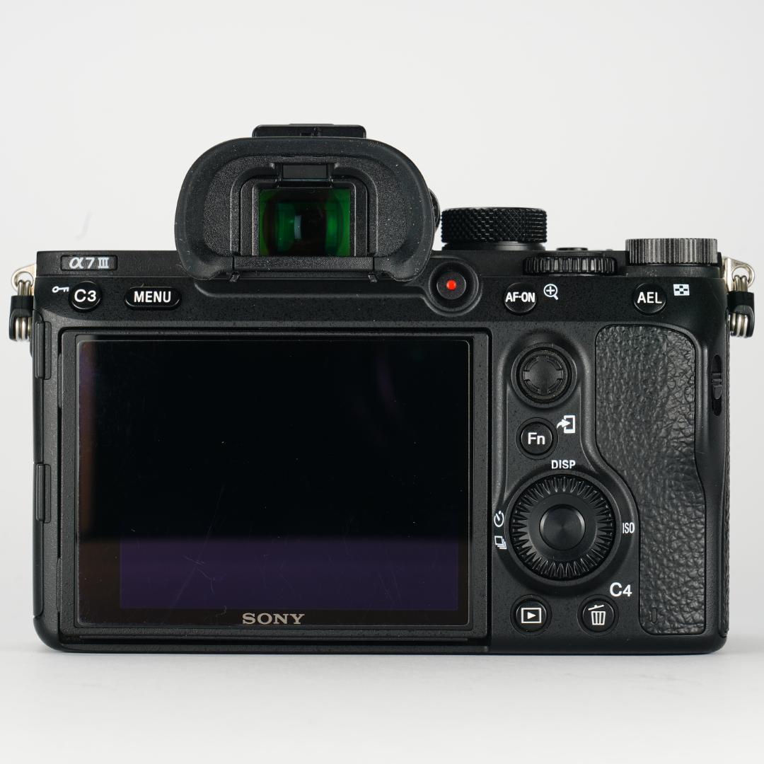 【完全セット】SONY α7III超美品！11,755回/20万 すぐ撮影可能