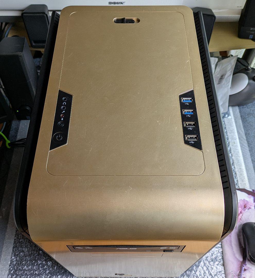 №135、キューブ型金色、Win11、Corei5、GTX960、M8G、SSD