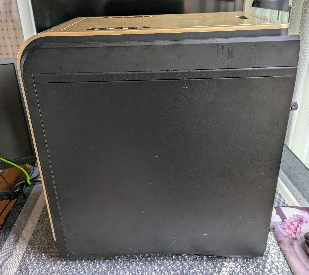 №135、キューブ型金色、Win11、Corei5、GTX960、M8G、SSD