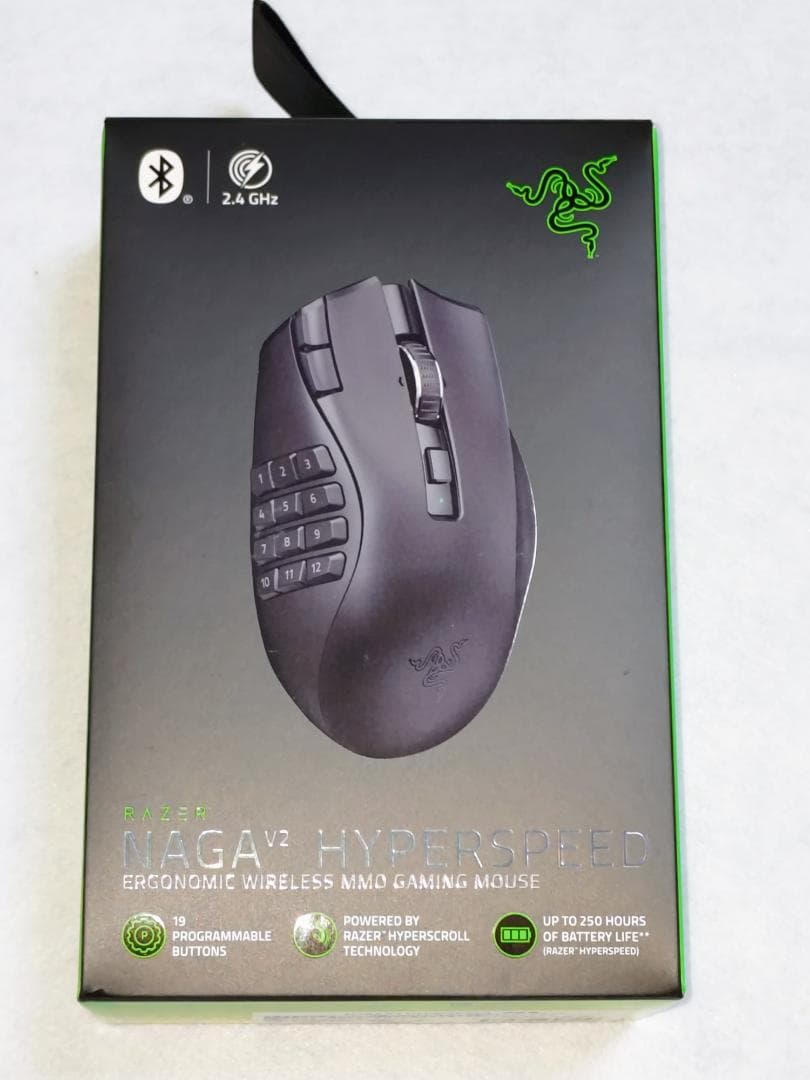 Razer Naga V2 HyperSpeed ゲーミングマウス