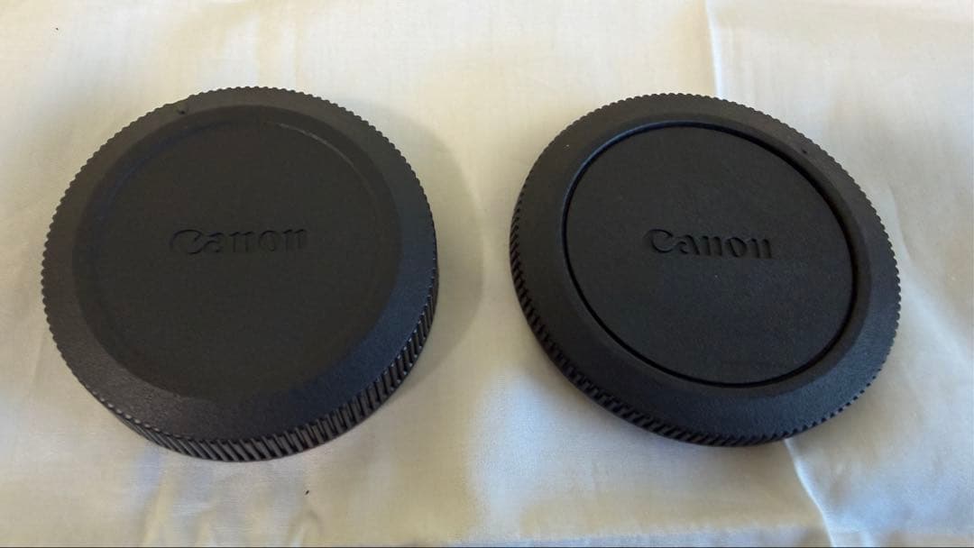 新同品CANON EOS R100 RF-S 18-45mm レンズキット