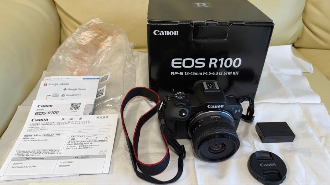 新同品CANON EOS R100 RF-S 18-45mm レンズキット